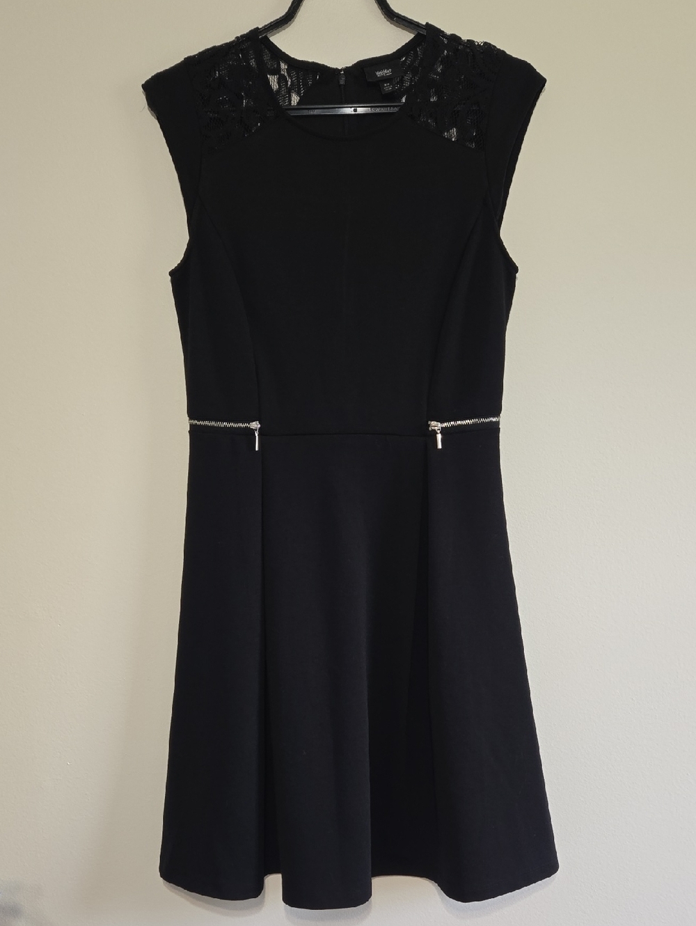 Lace and Zipper Detailed Dress